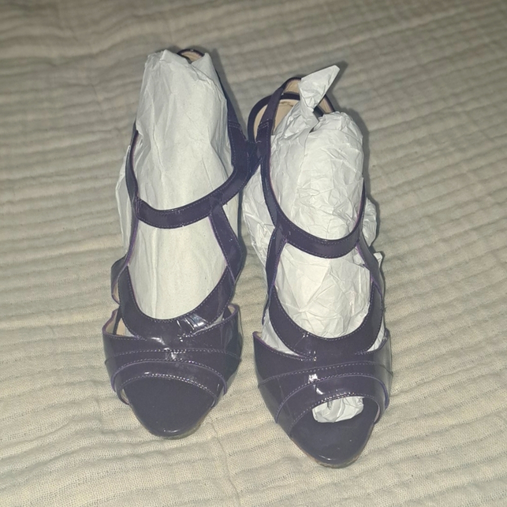 Courtney Crawford Plum purple Peep Toe Patent Leather Heels sz 37